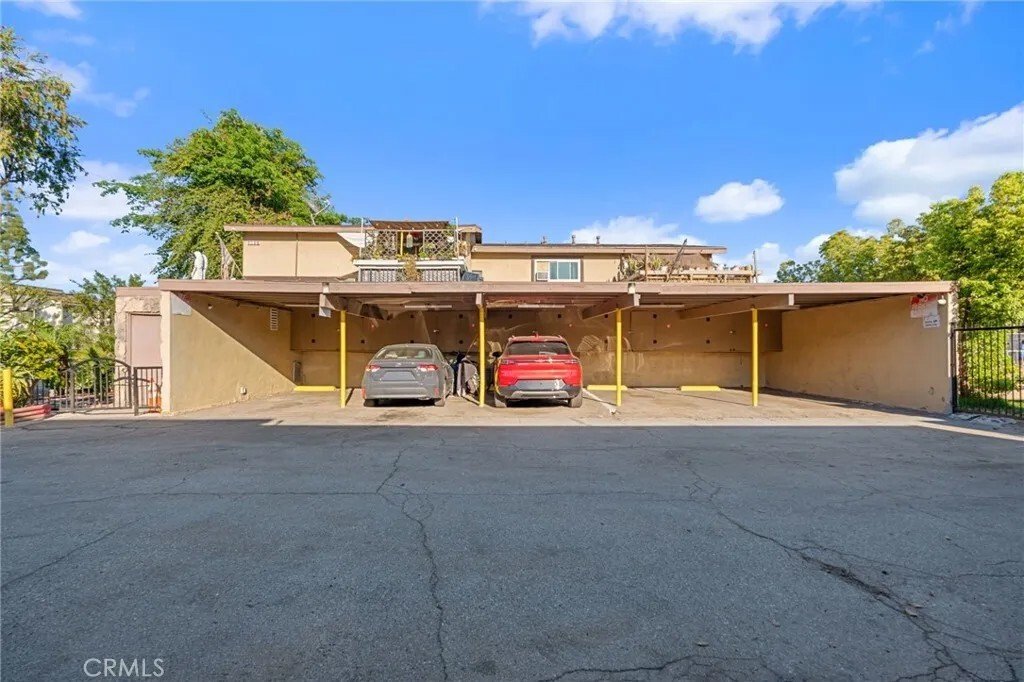 Orange, California, United States 5 - 17528773