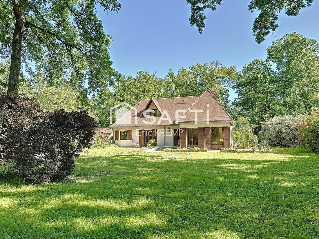 House in Ouest, Lamorlaye, France 1 - 17946838