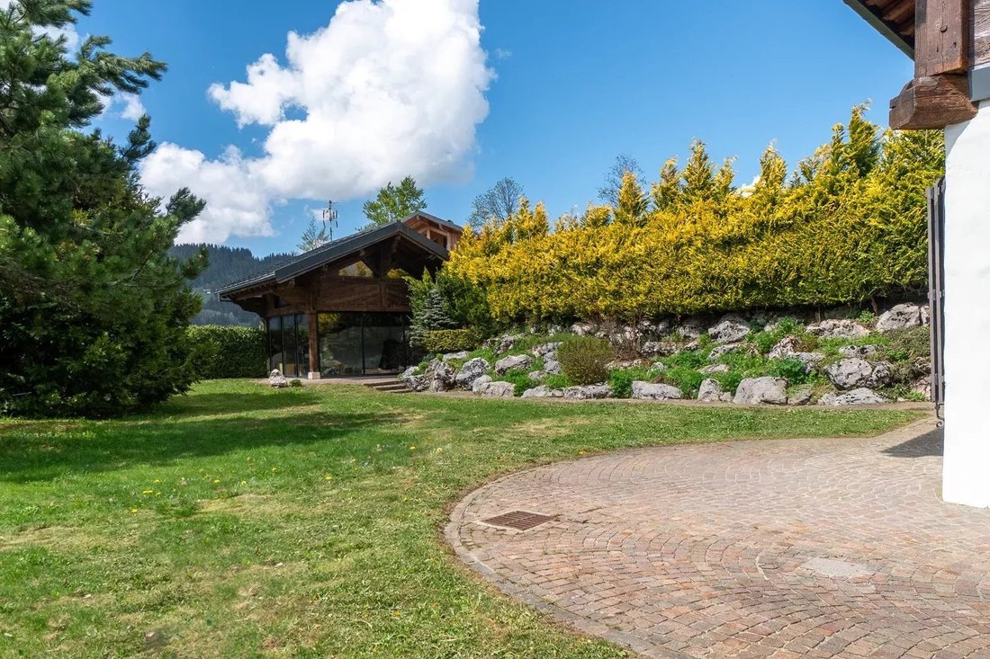 Villa in Les Gets, Auvergne-Rhône-Alpes, France 5 - 17946286