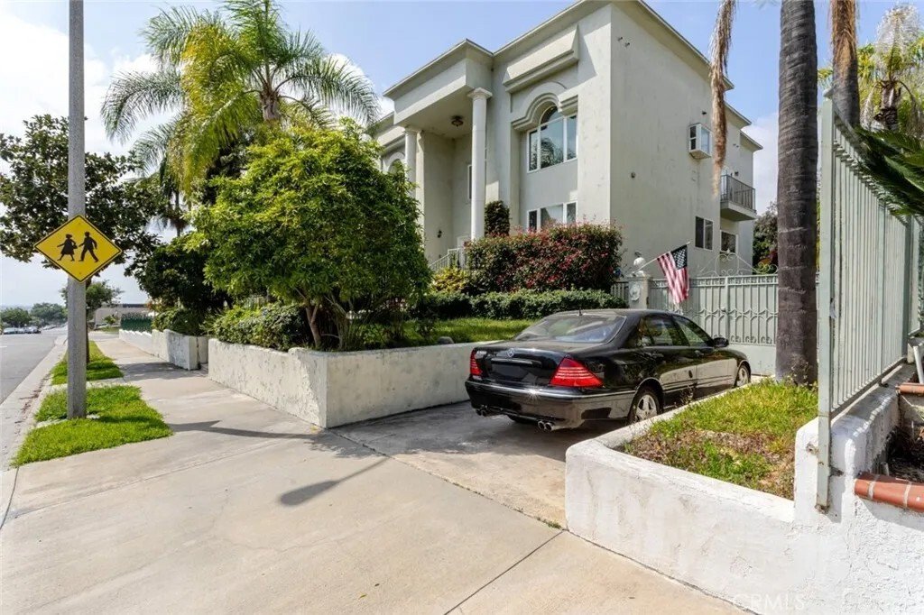 House in Montebello, California, United States 4 - 17407232