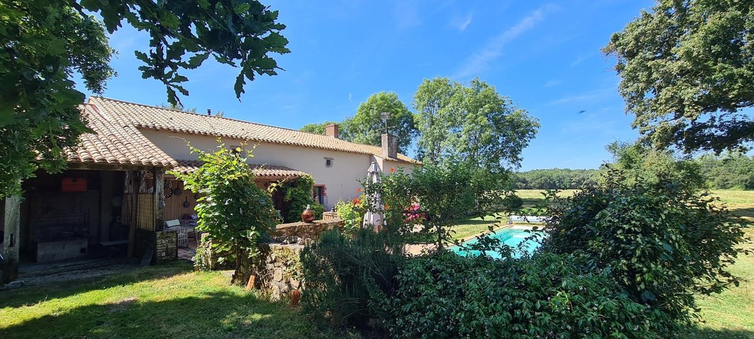 House in La Boissiere-des-Landes, Pays de la Loire, France 1 - 17946825