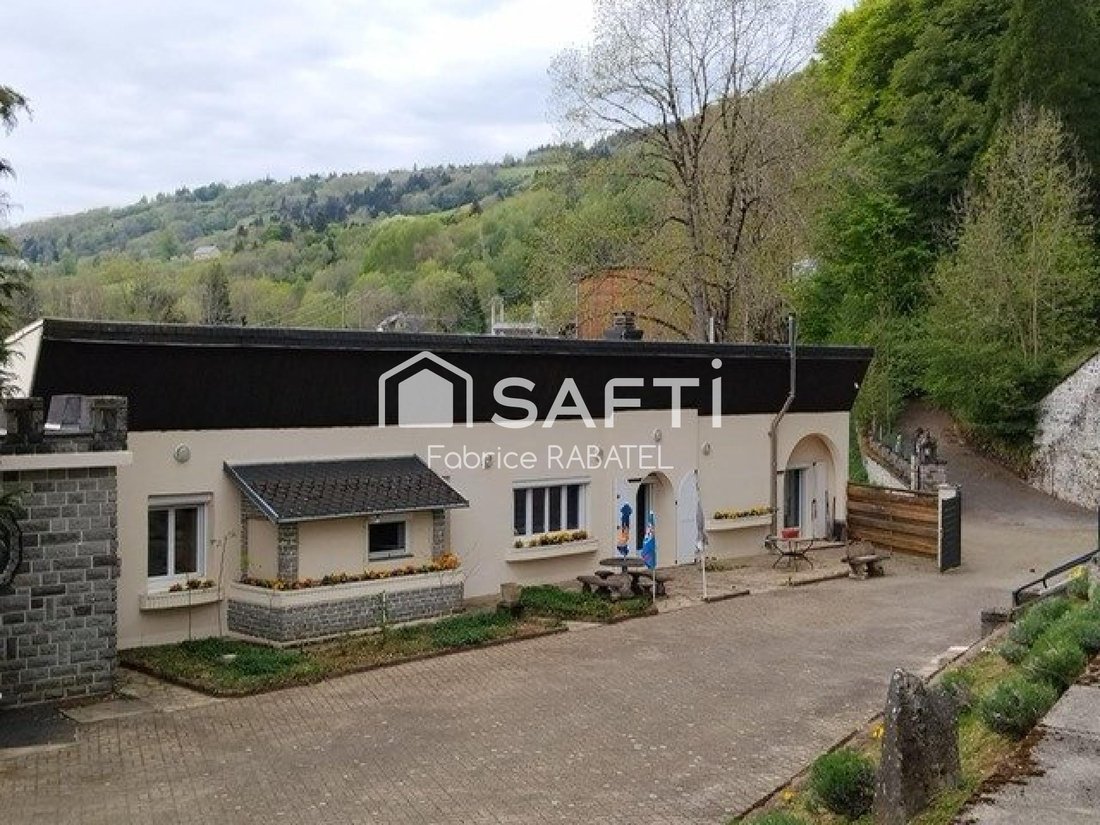House in Mont-Dore, Auvergne-Rhône-Alpes, France 1 - 17946811