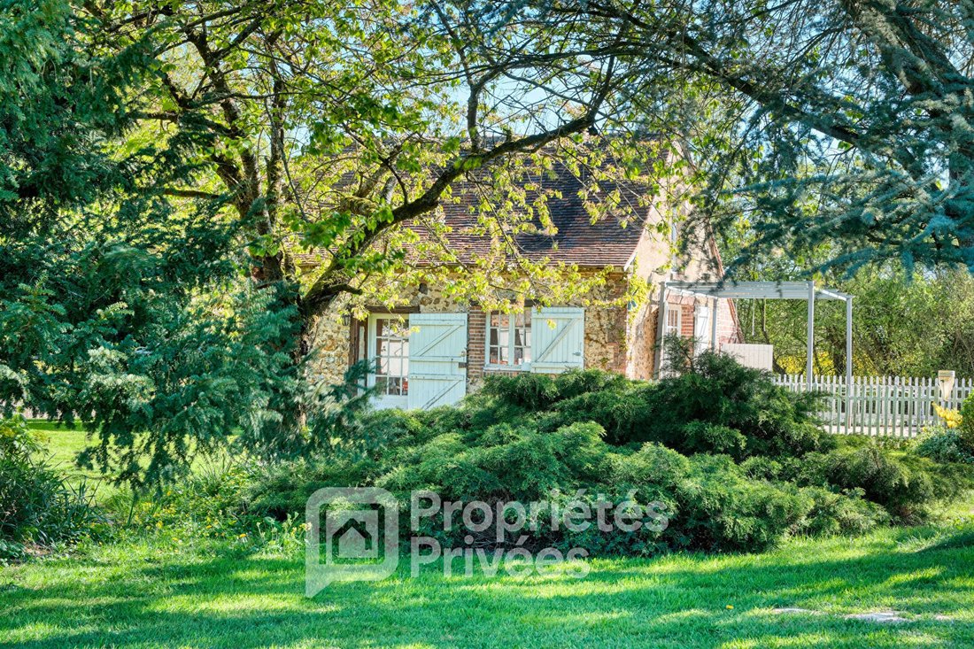 Villa in Saint-Denis-Lanneray, Centre-Val de Loire, France 5 - 17946308