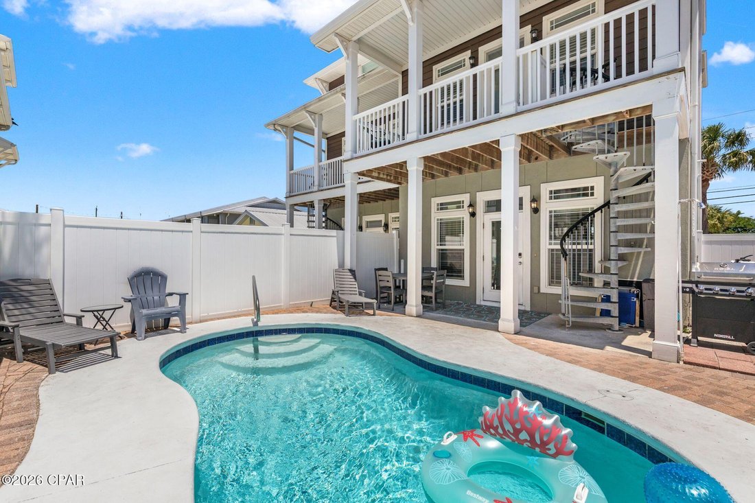 Panama City Beach, Florida, United States 1 - 17946596
