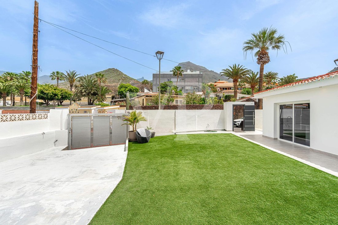 Bungalow in Costa Adeje, Adeje, Canary Islands 3 - 17946675