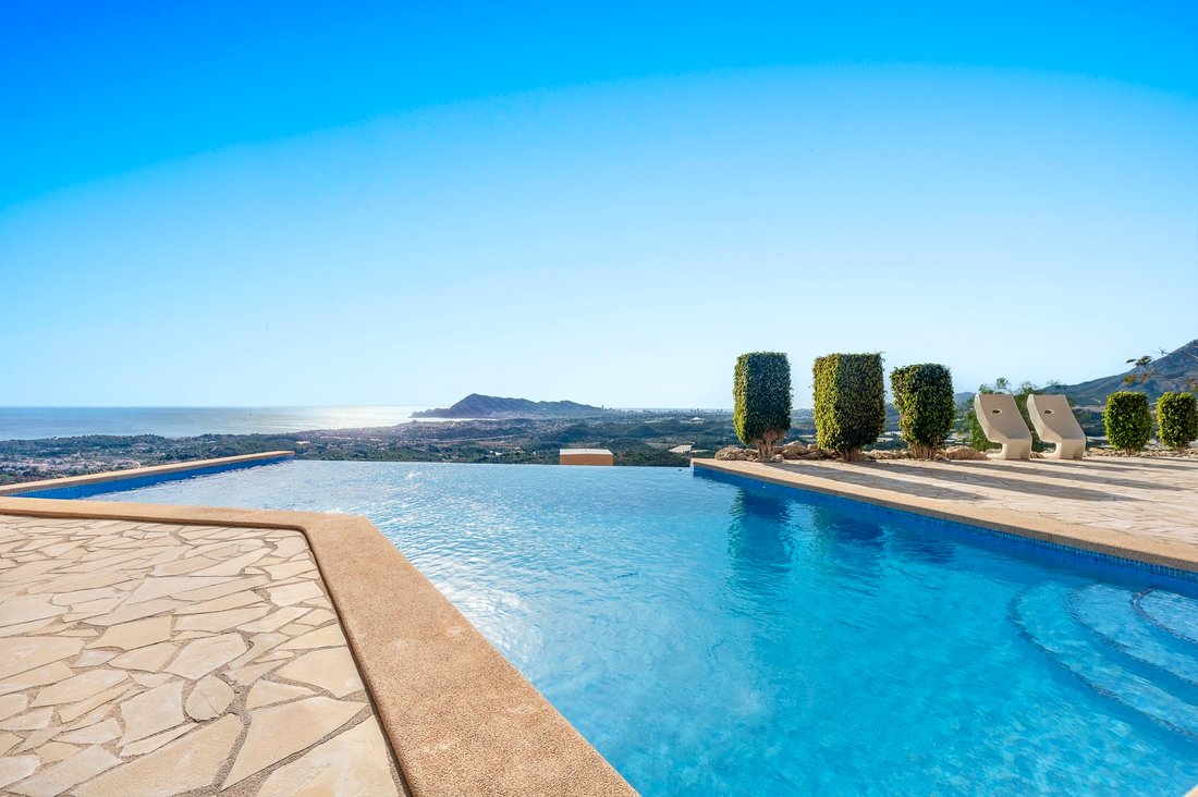 Villa in Altea, Valencian Community, Spain 4 - 17948821