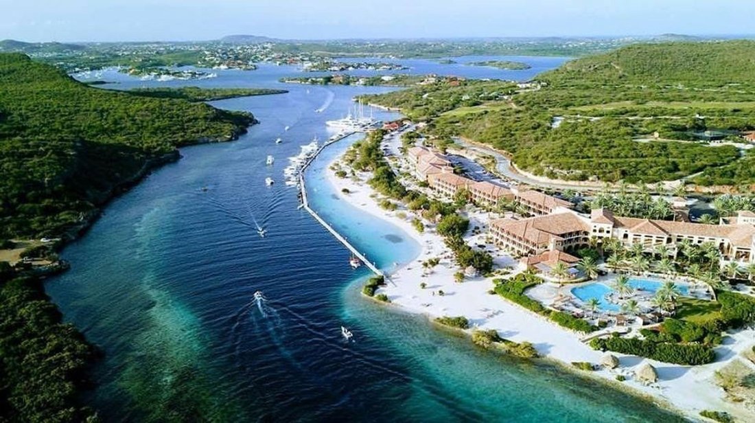 Villa in Willemstad, Curaçao, Curaçao 1 - 17946702