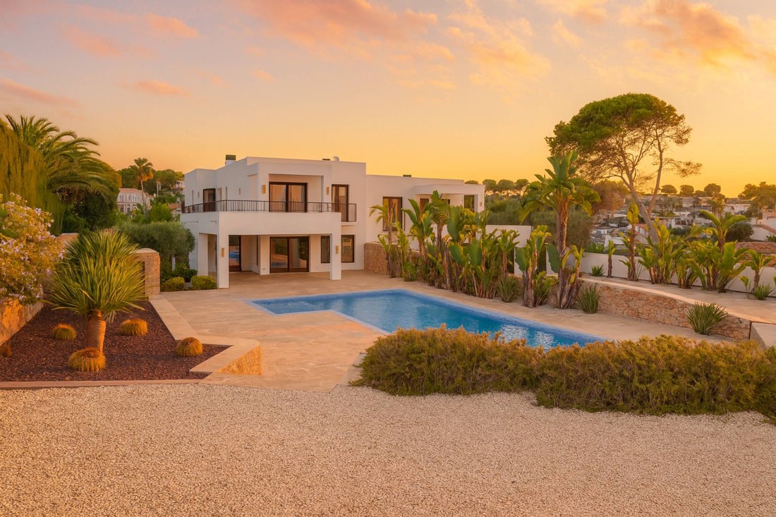 Villa in Moraira, Teulada, Valencian Community 2 - 17946870