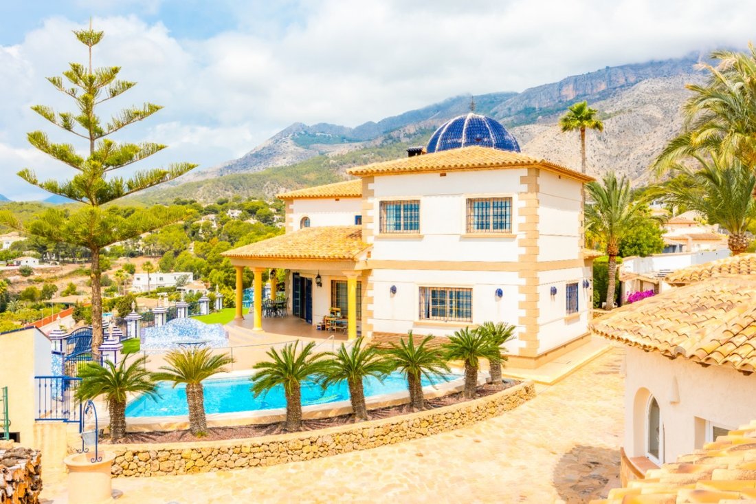 Villa in Altea, Valencian Community, Spain 1 - 17948940