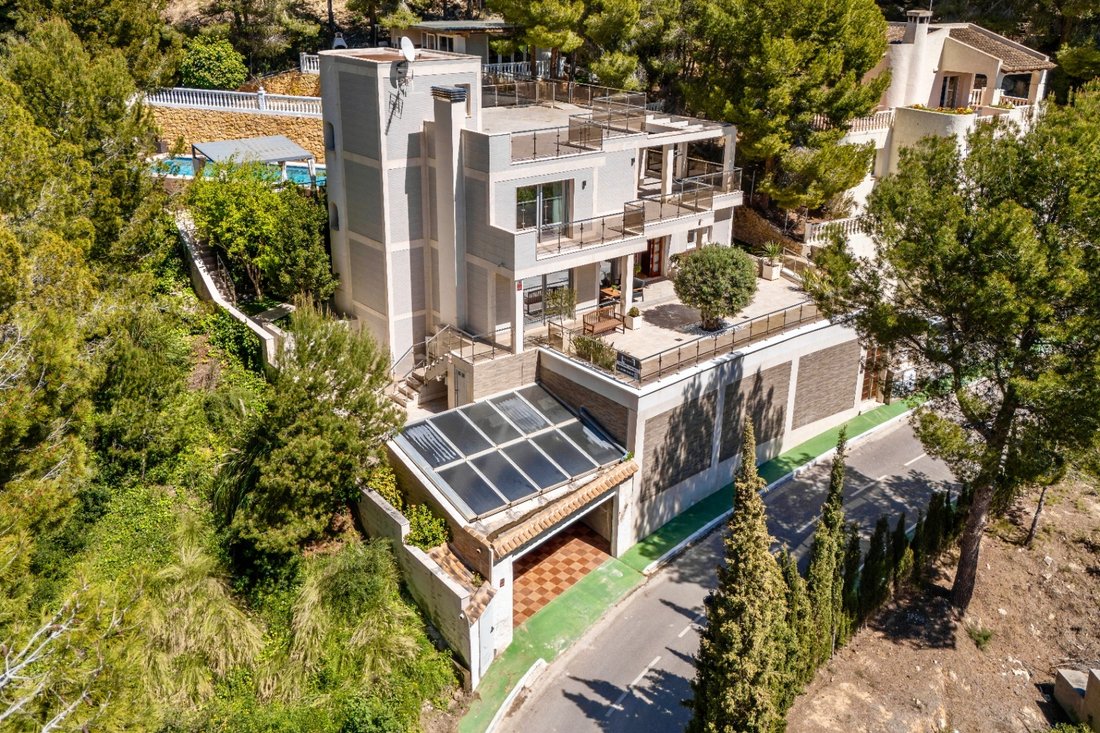 Villa in Zona de Mascarat, Valencian Community, Spain 2 - 17946952