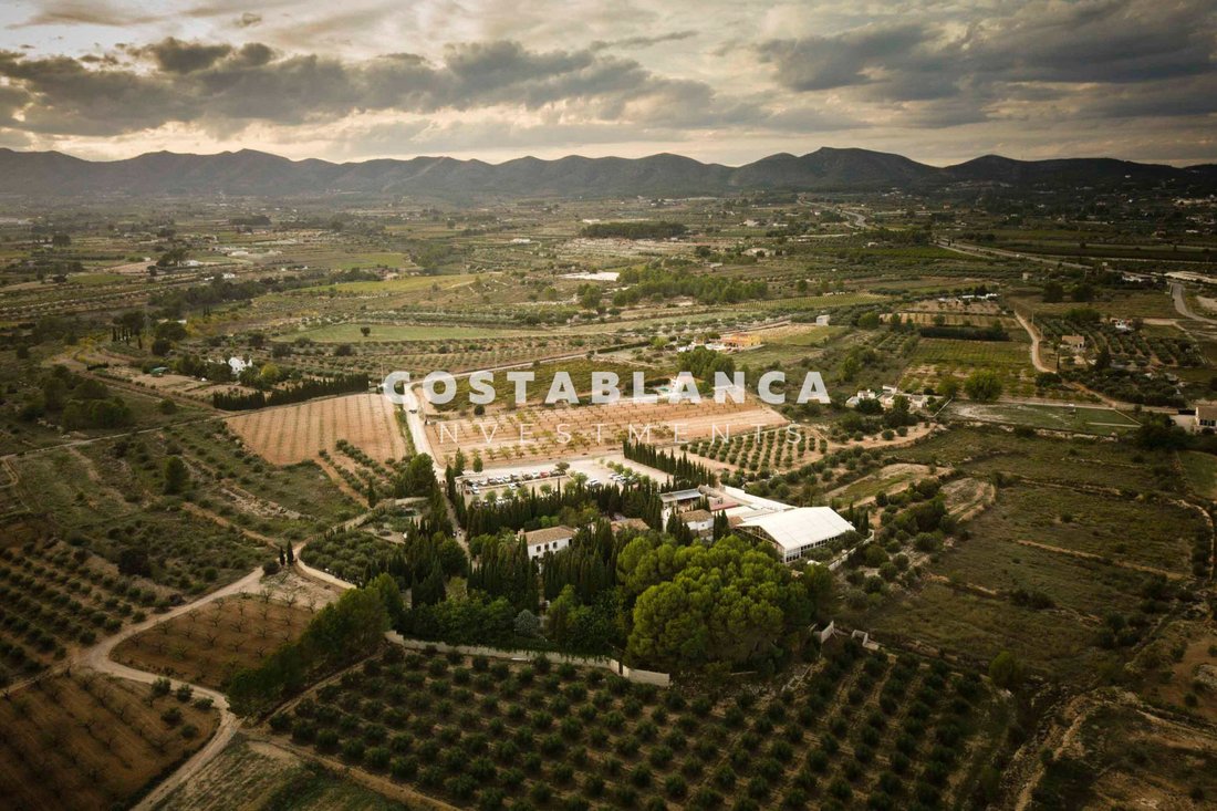 Villa in l'Olleria, Valencian Community, Spain 1 - 17948707