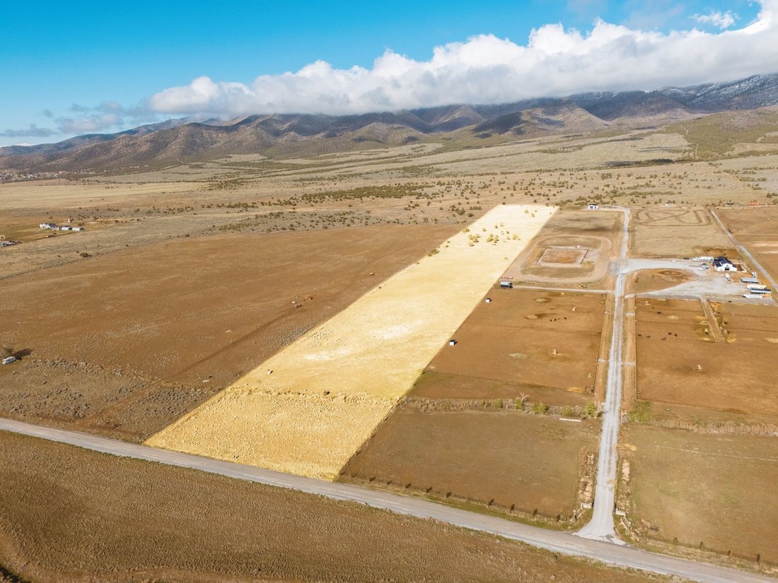 Land in Cedar Fort, Utah, United States 2 - 17946924