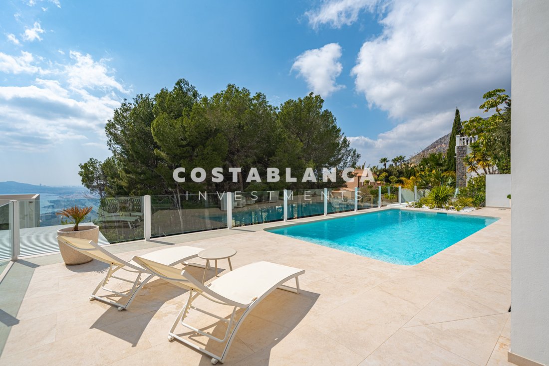 Villa in Zona de Mascarat, Valencian Community, Spain 3 - 17948802