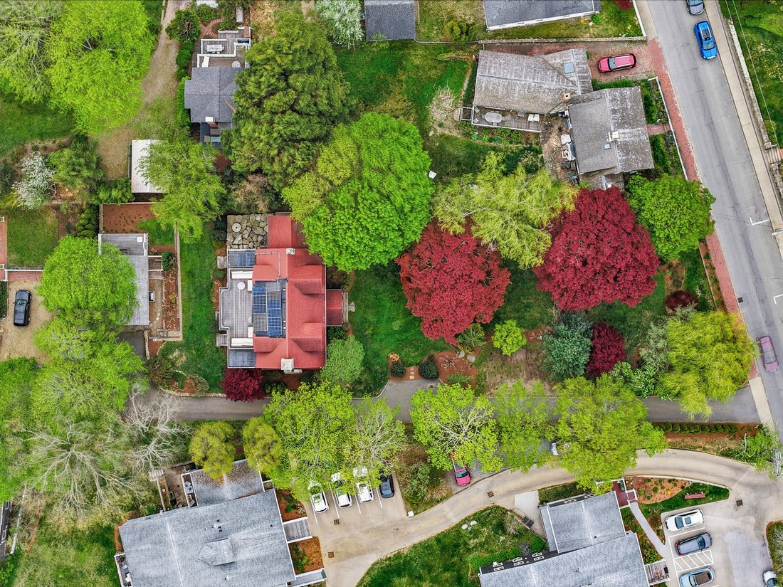 House in Oak Bluffs, Massachusetts, United States 4 - 17949113