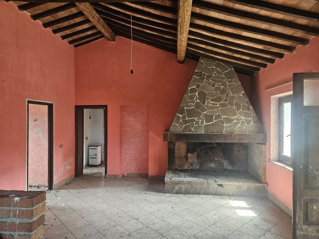 Castle in Lucolena in Chianti, Greve in Chianti, Tuscany 4 - 17925375