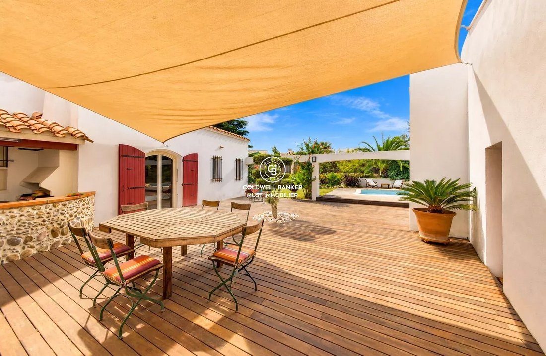 Villa in Village Sud, Canet-en-Roussillon, France 3 - 17389077