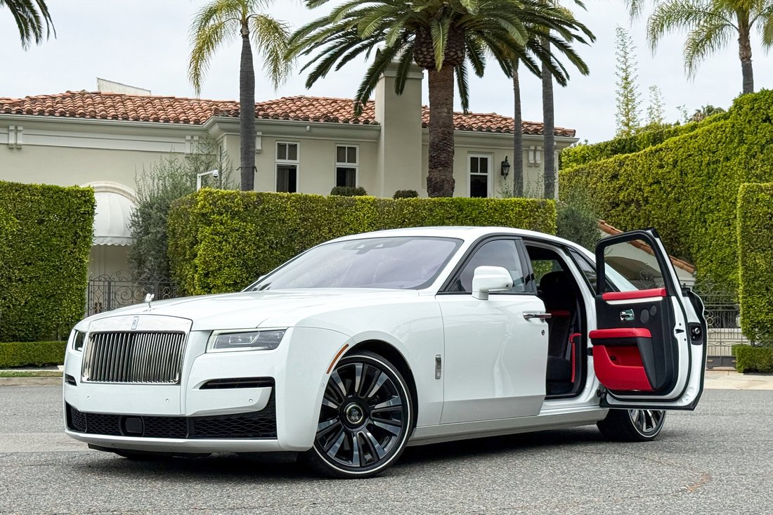 Sedan in West Hollywood, CA, United States 1 - 17948725