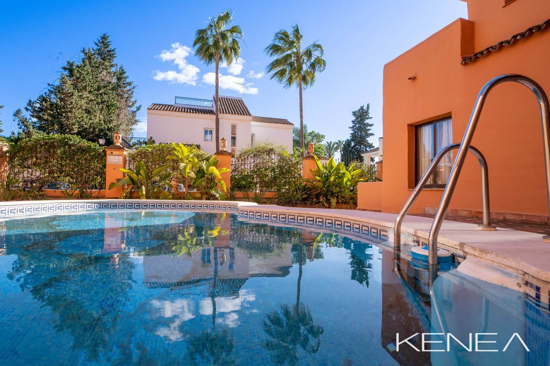 Apartment in Cancelada, Estepona, Andalusia 1 - 17947521