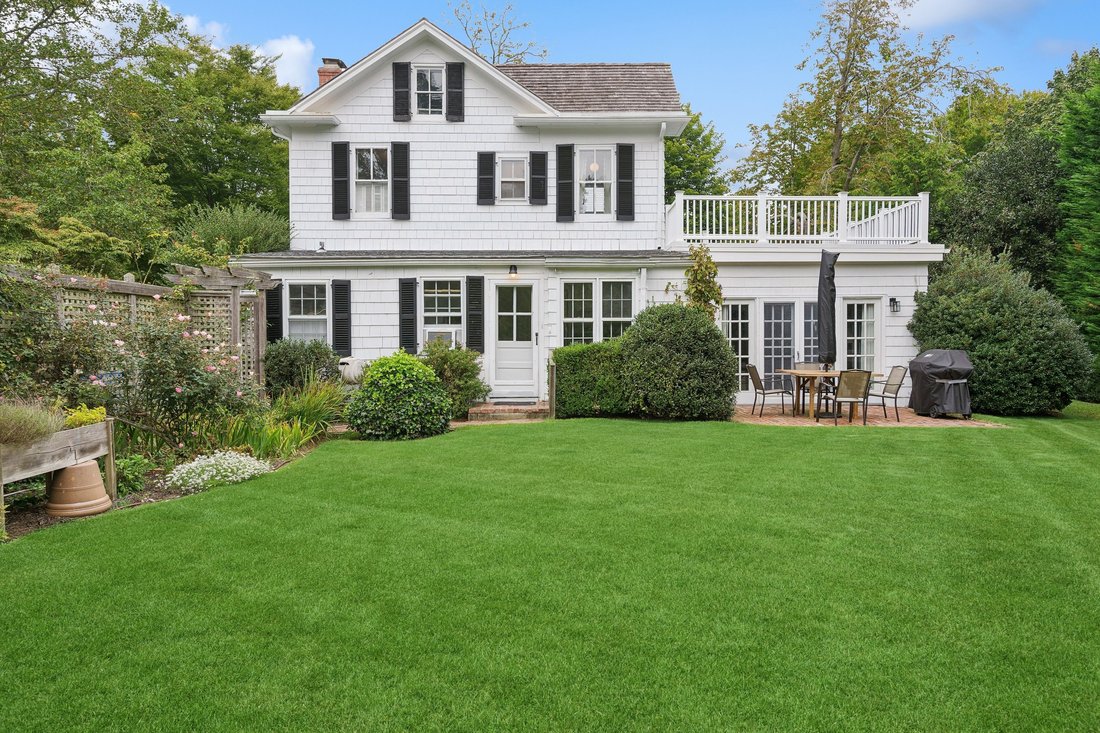 East Hampton, New York, United States 2 - 17948413