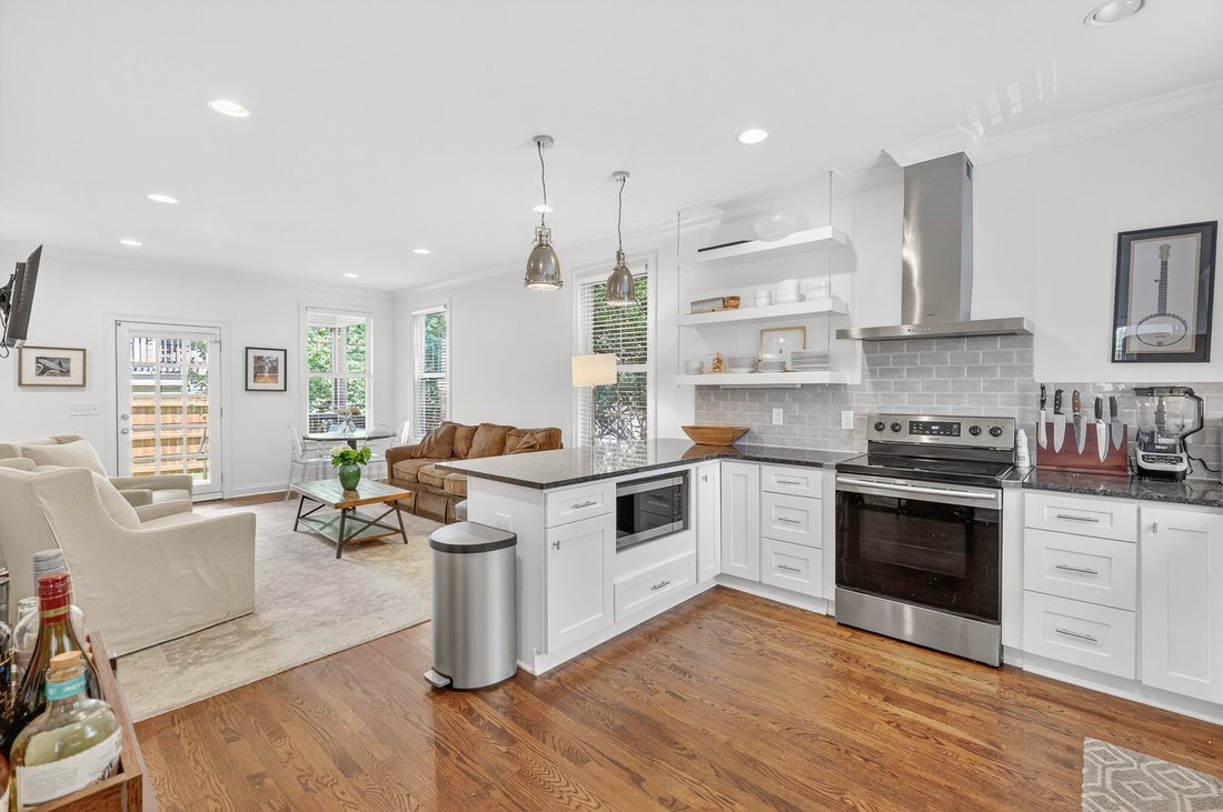 Co Op in Nashville, Tennessee, United States 5 - 17925768