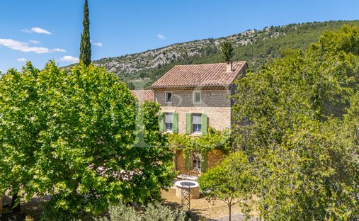 Maison à Beaumes-de-Venise, Provence-Alpes-Côte d'Azur, France 1
