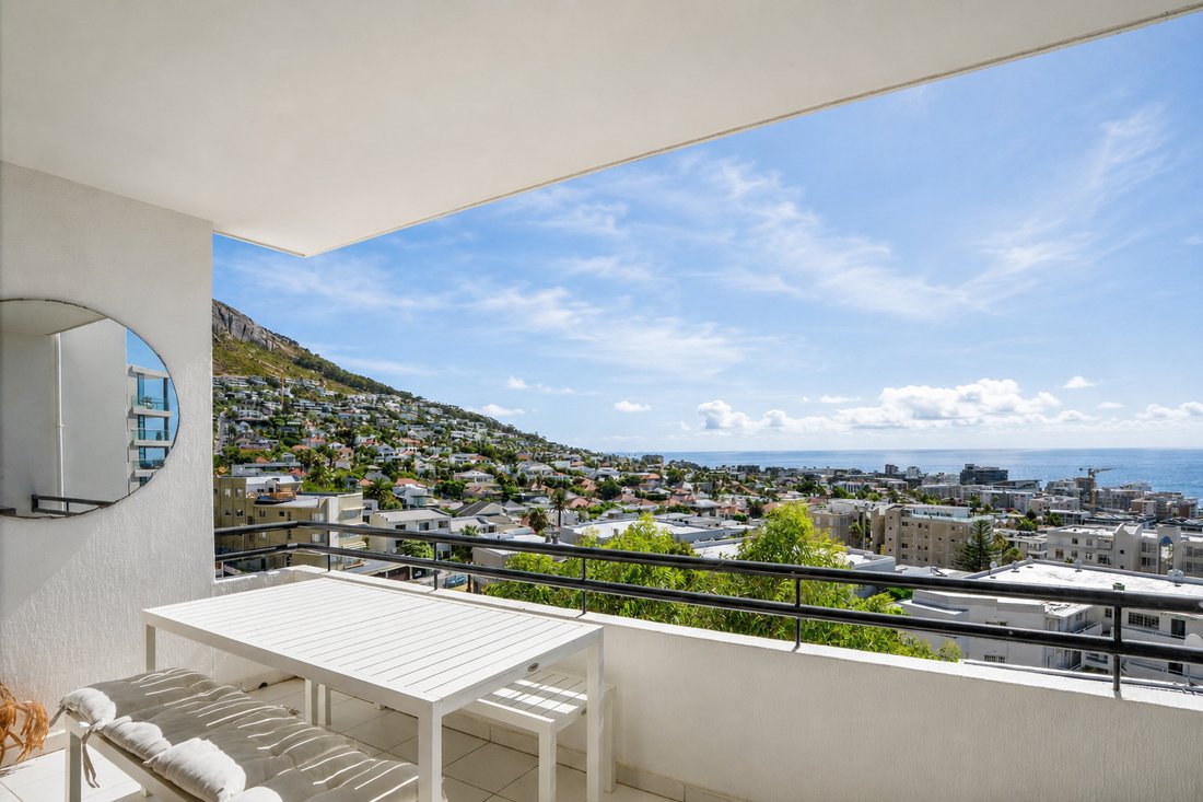 Apartment in Bakoven, Cape Town, South Africa 1 - 17949727