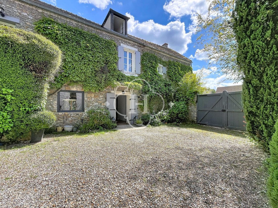 House in Hargeville, Ile-de-France, France 3 - 17955429