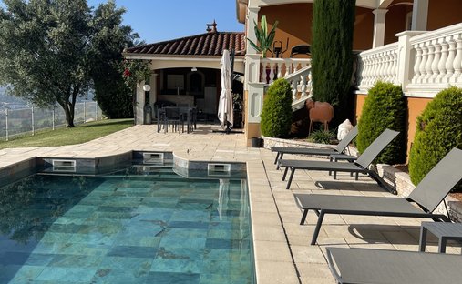 House in Arrondissement of Villefranche-sur-Saône, Auvergne-Rhône-Alpes, France 1