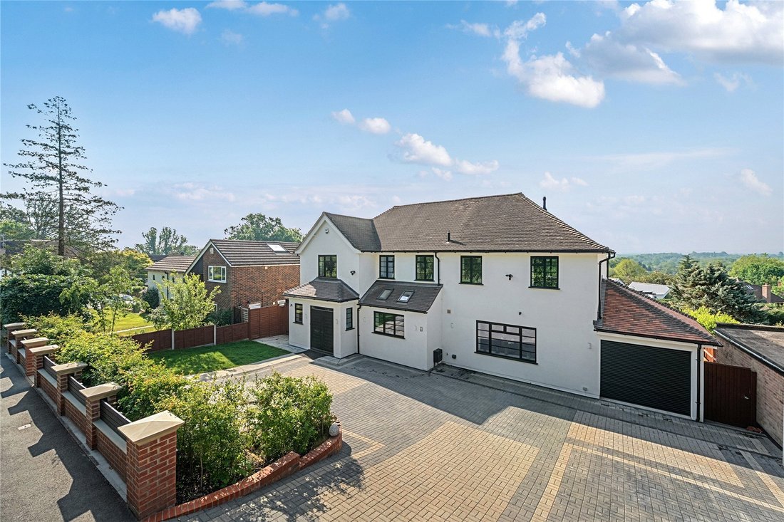House in Hook Heath, Woking, England 1 - 16940845