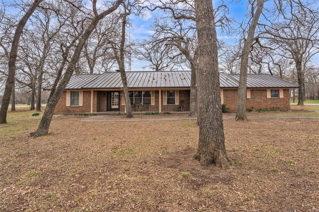 Farm Ranch in Grandview, Texas, United States 1 - 17952606
