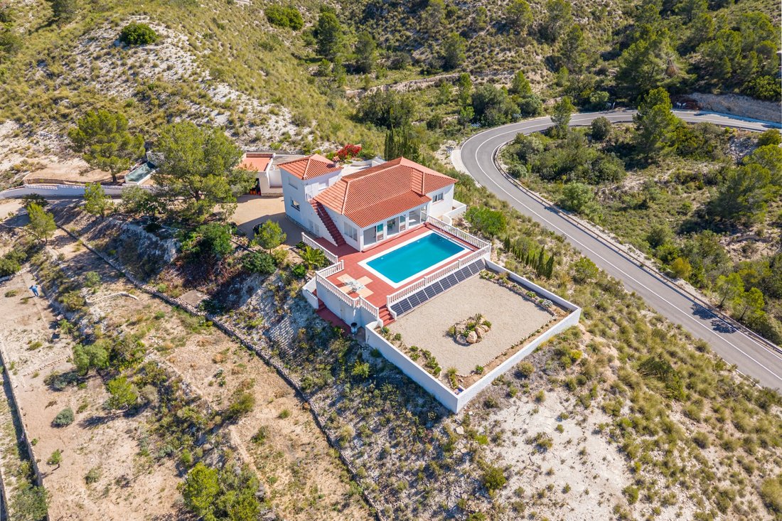 Villa in Aigues, Valencian Community, Spain 1 - 17954277