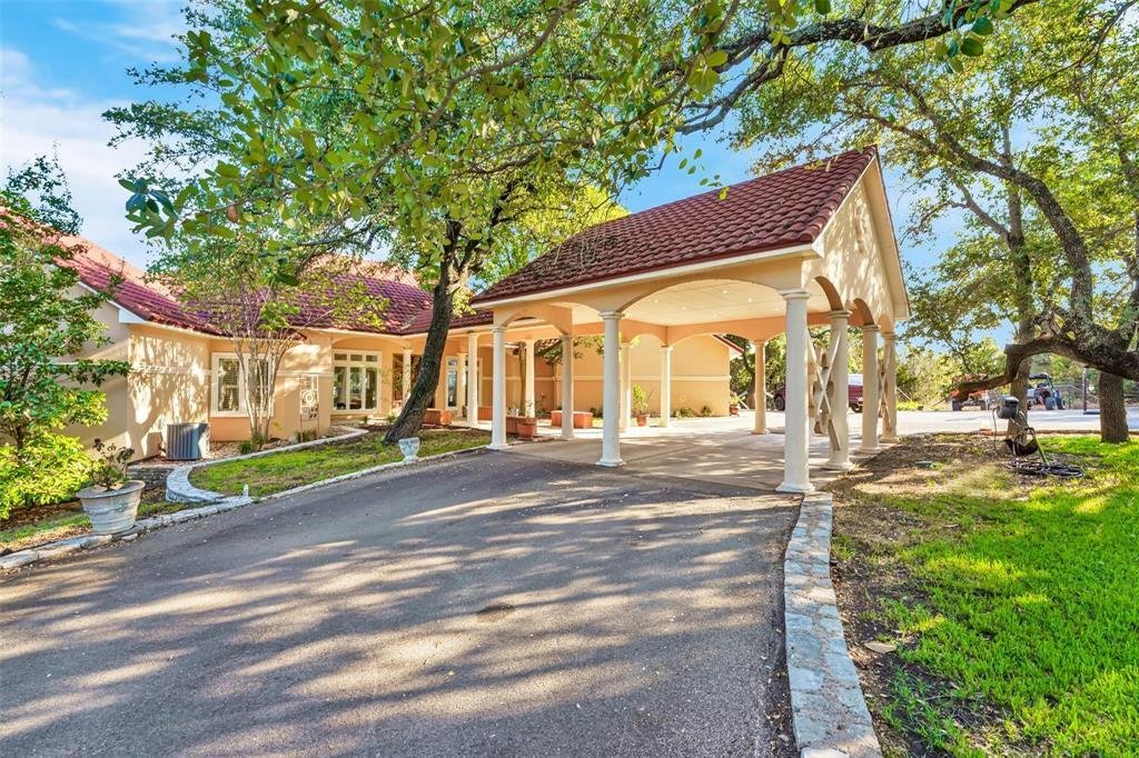 Farm Ranch in Granbury, Texas, United States 1 - 17952185