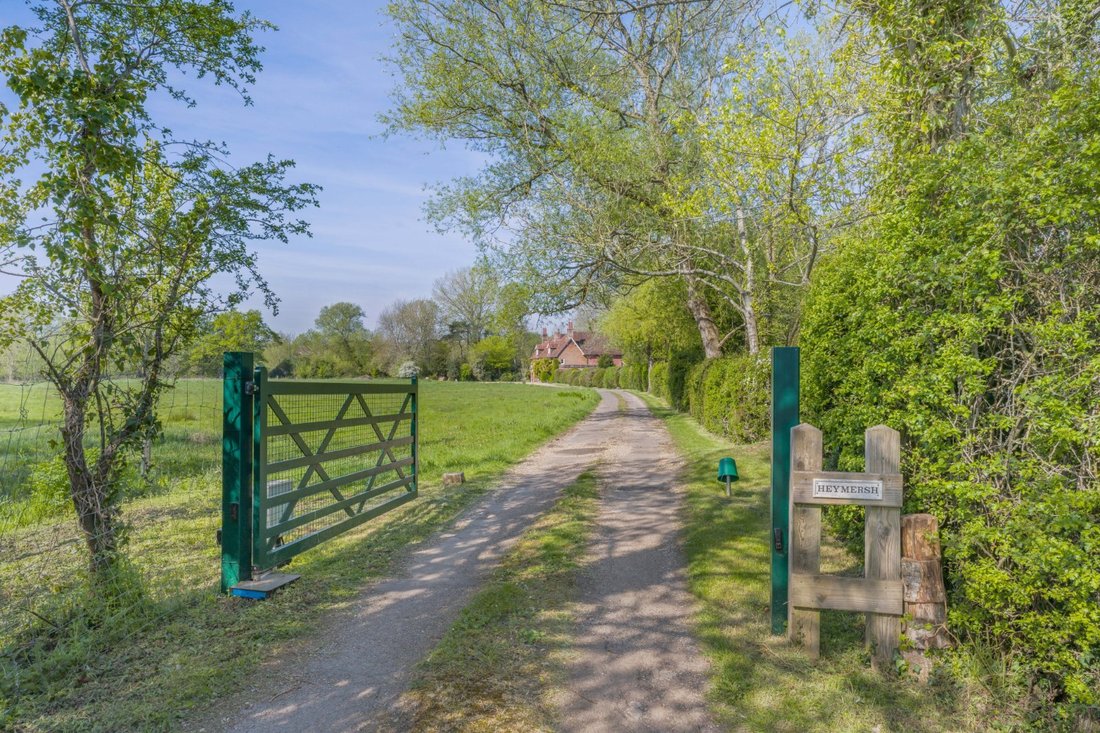 House in Britford, England 2 - 17947606