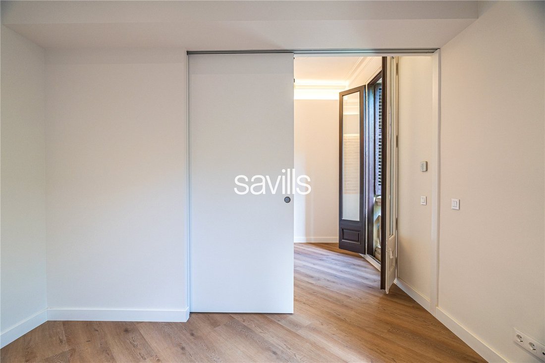 Appartamento in Eixample, Barcellona, Spagna 5 - 17948256