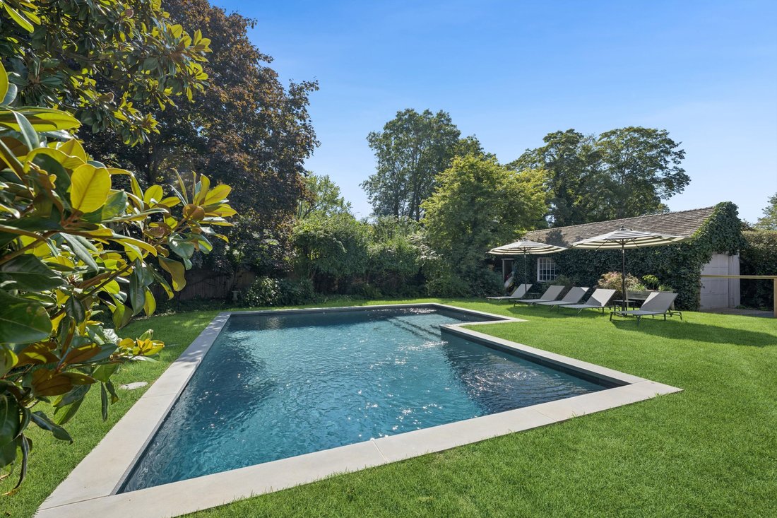 East Hampton, New York, United States 5 - 17948413