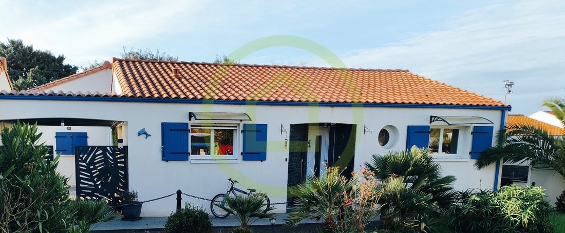 House in L'Ile-d'Olonne, Pays de la Loire, France 1 - 17954181