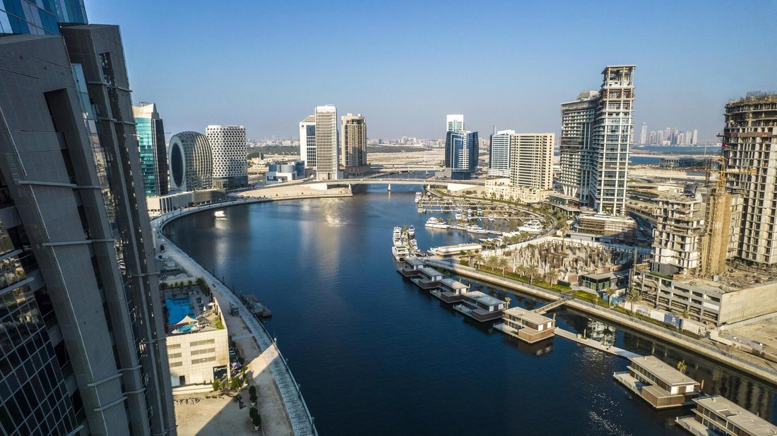 Appartamento a Business Bay, Emirato di Dubai, Emirati Arabi Uniti 1 - 17948360
