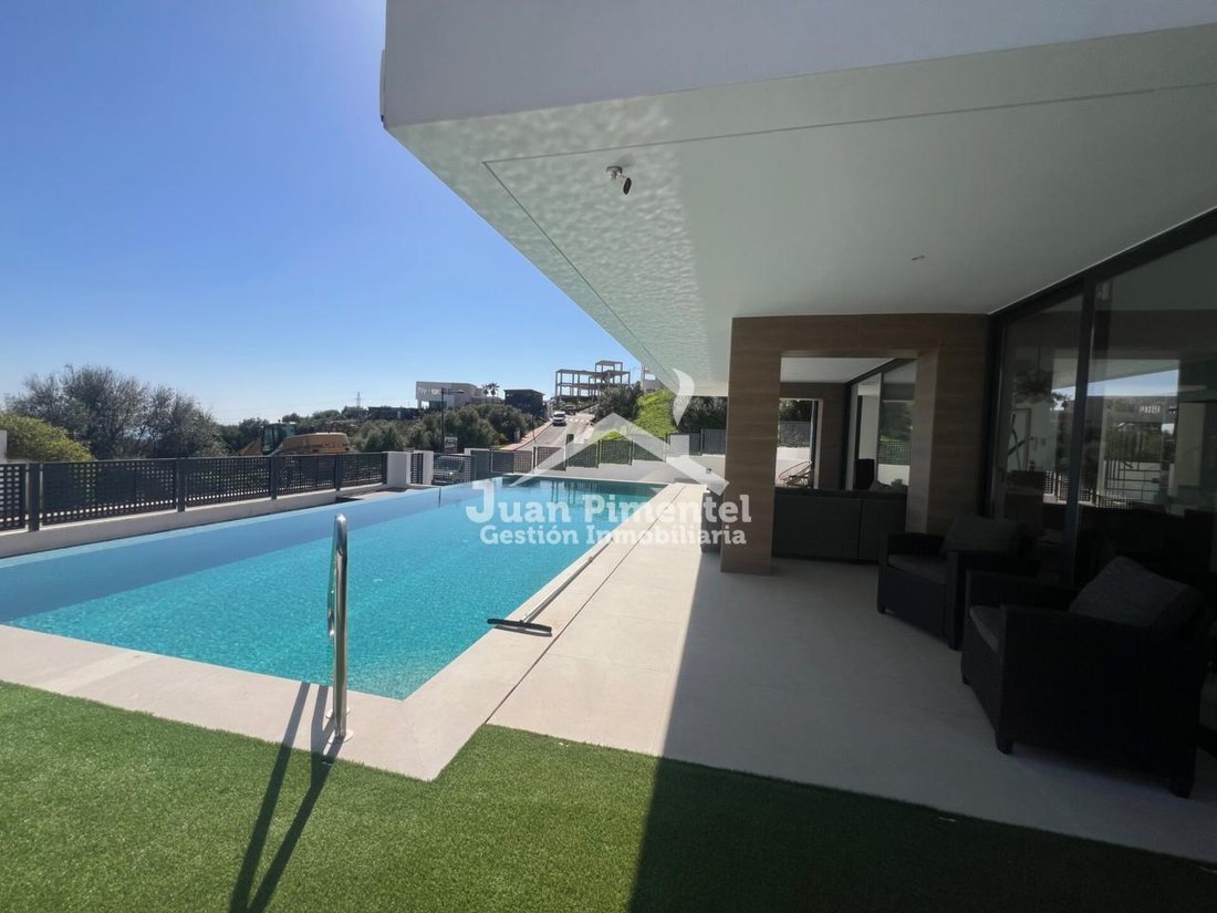 Chalet in Estepona, Andalusia, Spain 4 - 17947339