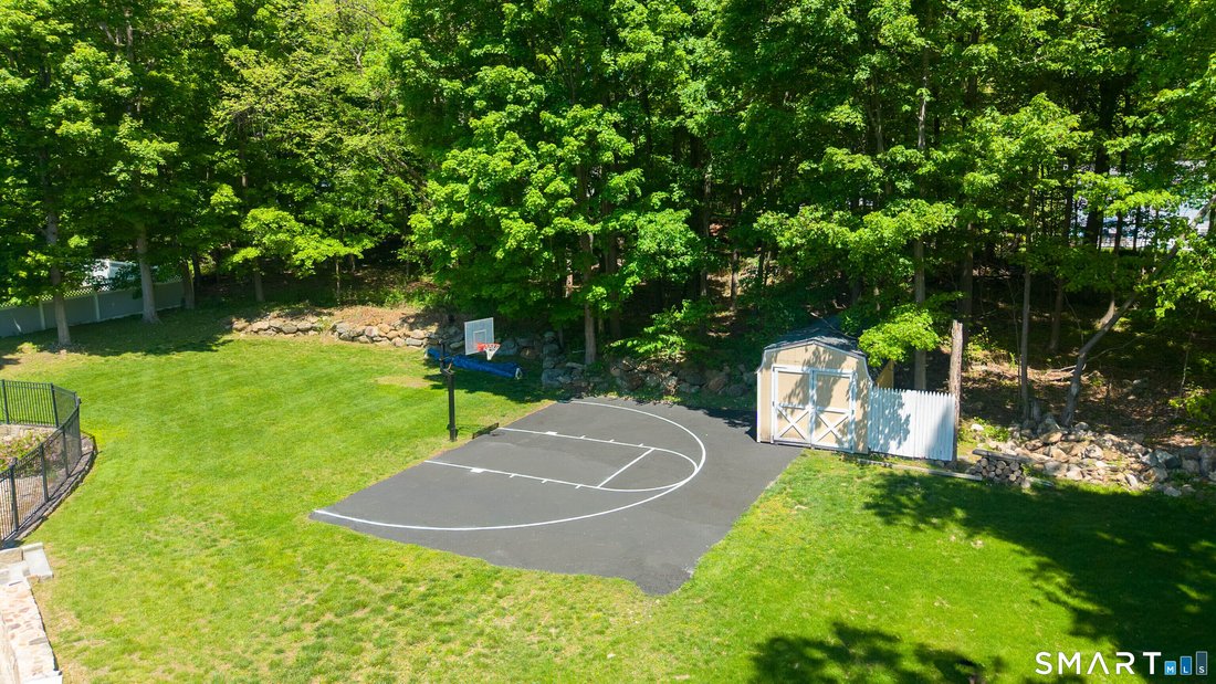 House in Danbury, Connecticut, United States 4 - 17869924