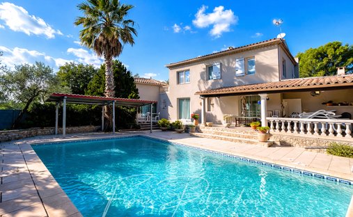 Villa à Lauris, Provence-Alpes-Côte d'Azur, France 1