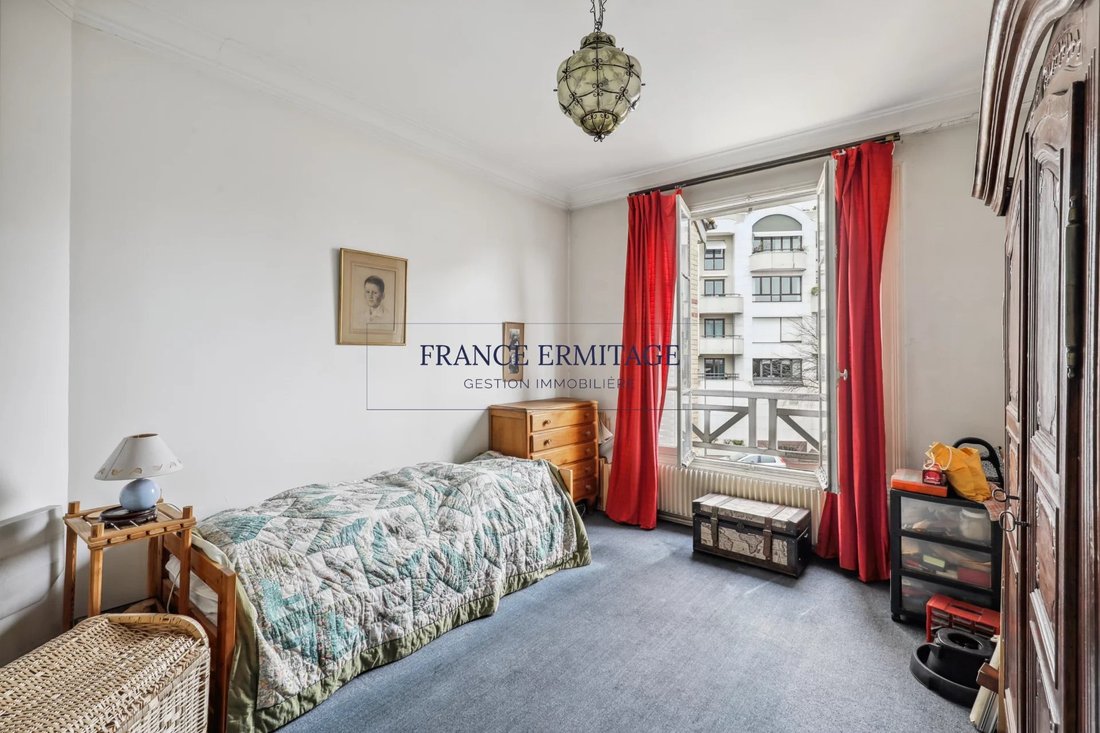 House in Centre Ville, Suresnes, France 5 - 17947103