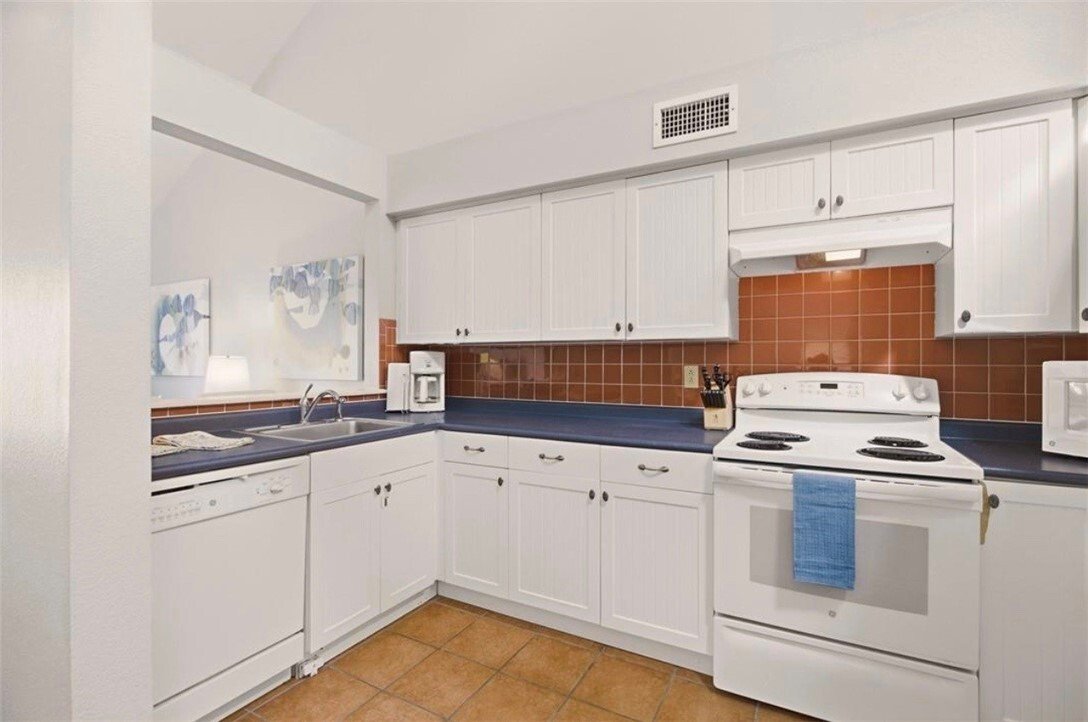 Condo in Jamestown, Rhode Island, United States 4 - 17951494
