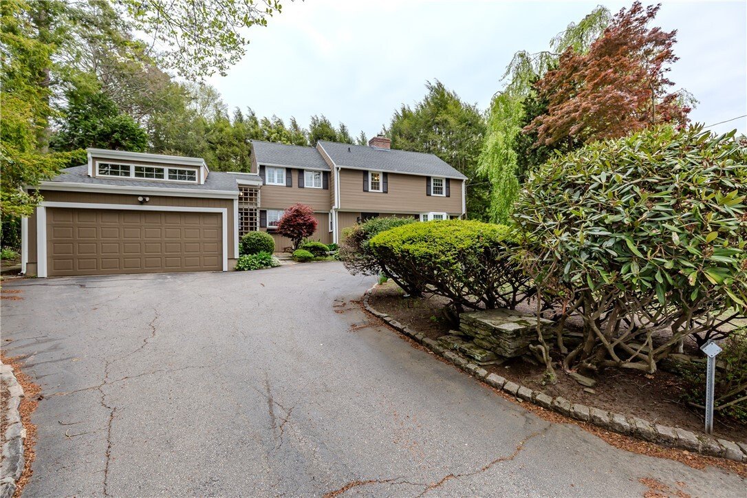 House in Cranston, Rhode Island, United States 2 - 17951499