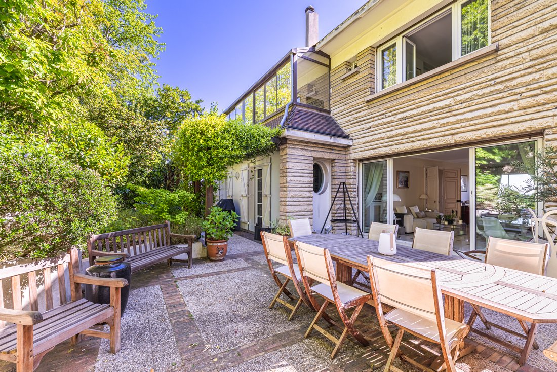 House in Plateau Ouest, Suresnes, France 2 - 17628597