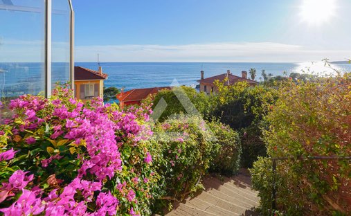 Villa in Cap-d'Ail, Provence-Alpes-Côte d'Azur, France 1