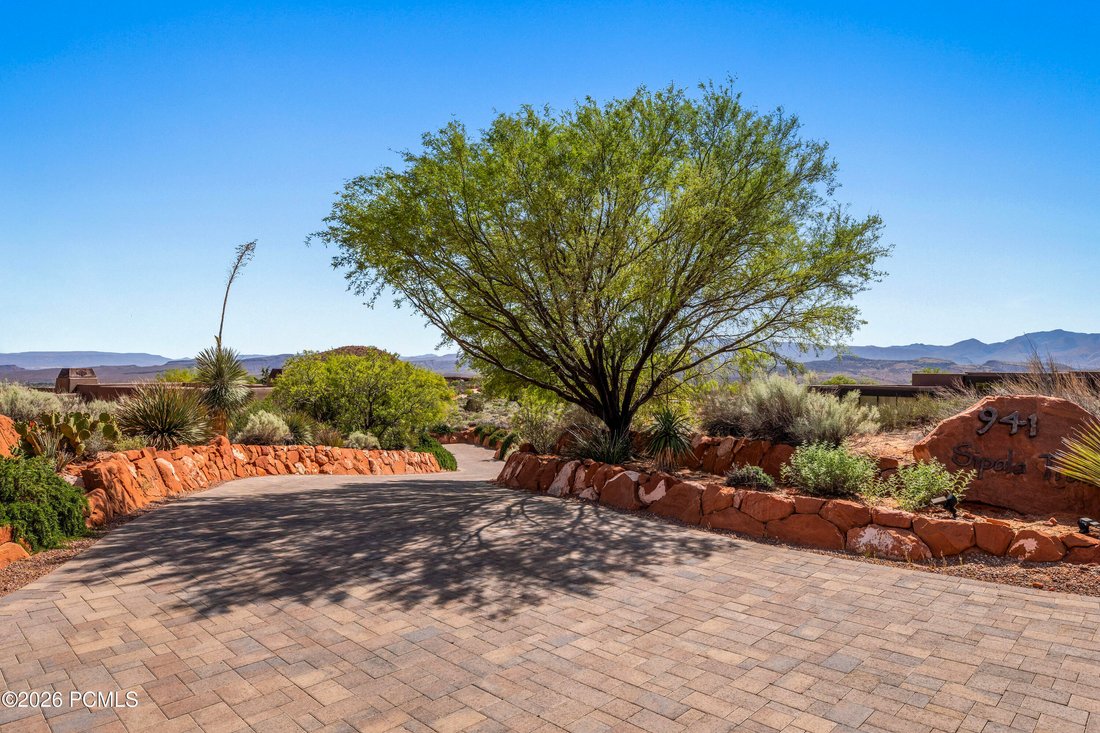 House in Ivins, Utah, United States 4 - 17953478