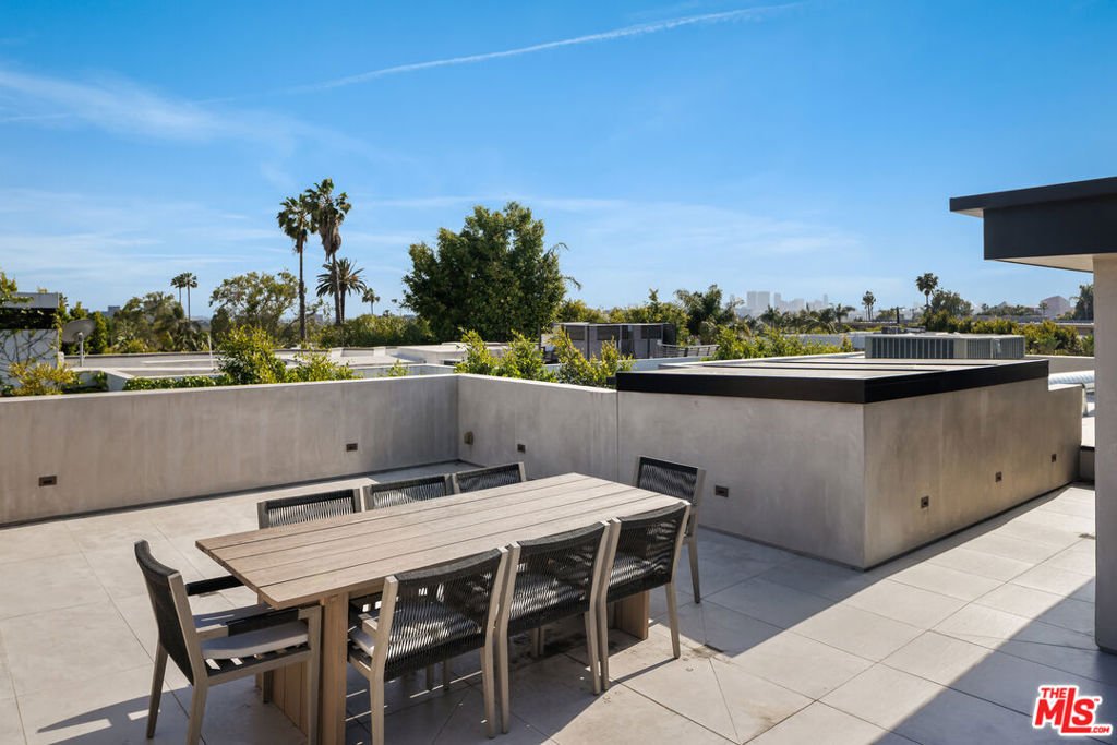 House in Los Angeles, California, United States 4 - 17953807