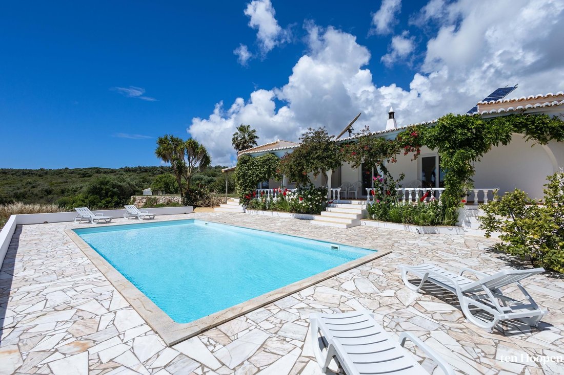 Villa in Budens, Algarve, Portugal 1 - 16991583