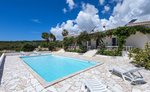 Villa in Budens, Algarve, Portugal 1