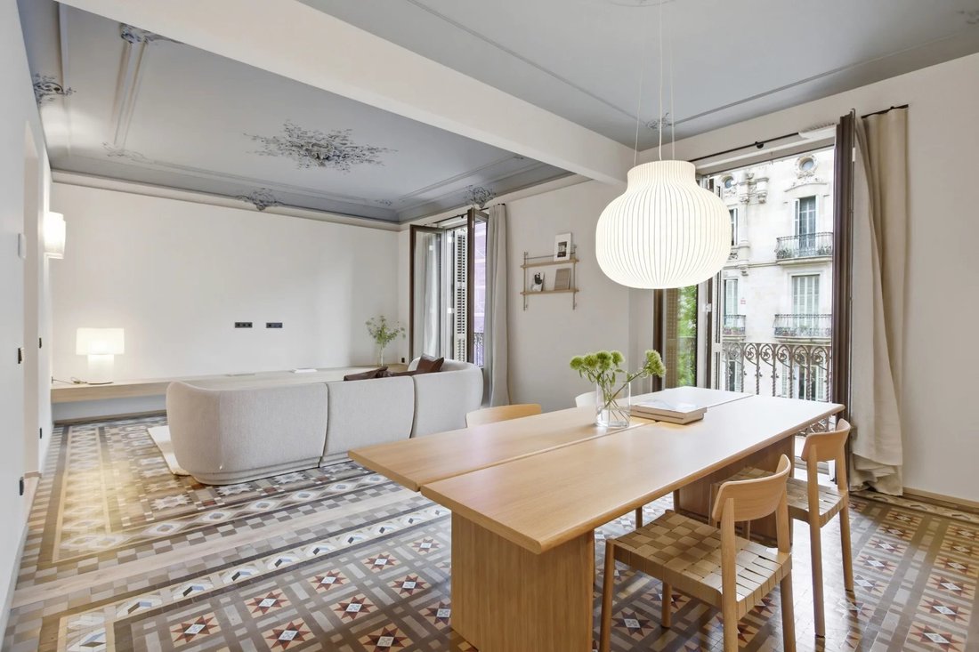 Apartment in Eixample, Barcelona, Spain 5 - 17949235